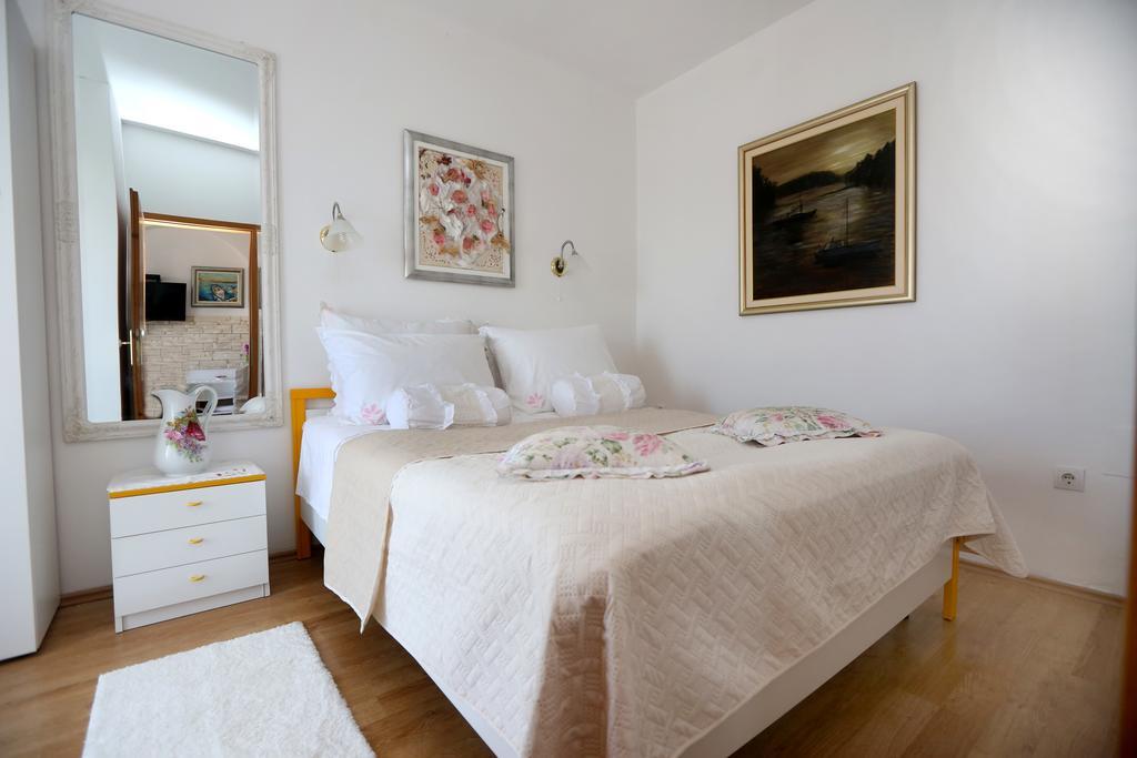 Apartmani Gloria Brodarica  Ngoại thất bức ảnh